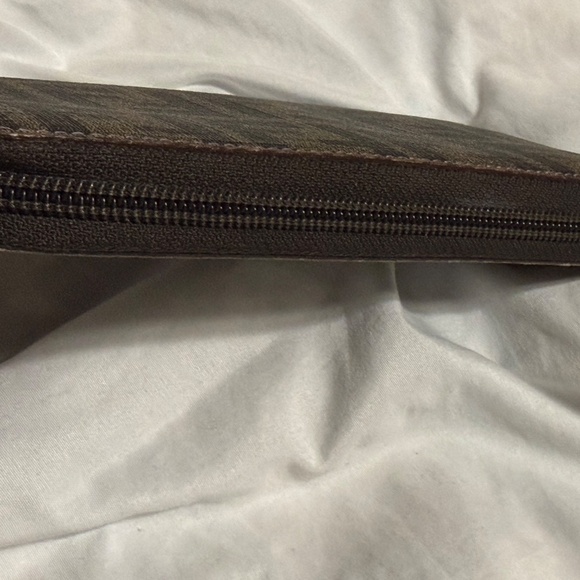 Fendi Wallet - Picture 12 of 13